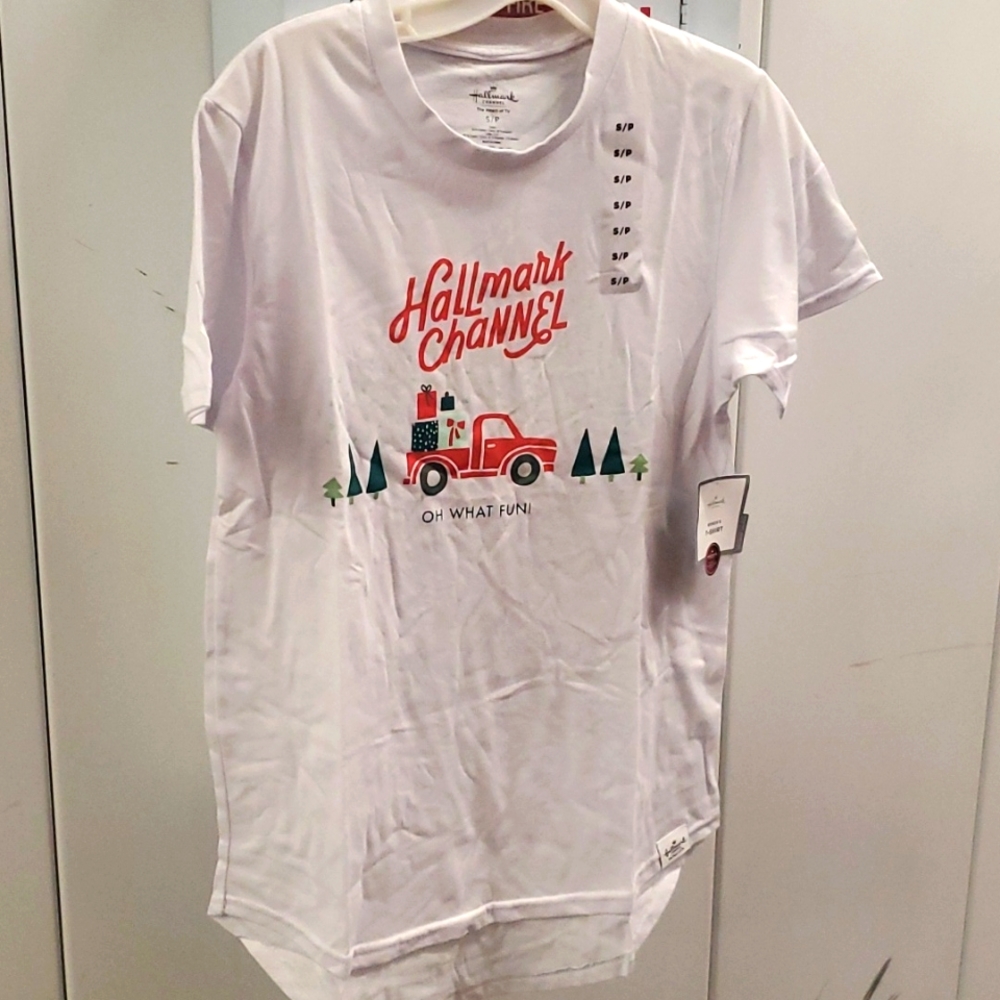 ✨New✨Hallmark Channel Movie Christmas Shirt S / P White OH WHAT FUN